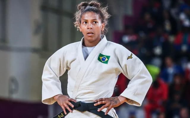 rafaela-silva-judo-mundial-aspect-ratio-512-320