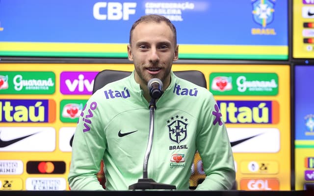 carlos_augusto_coletiva_selecao-aspect-ratio-512-320