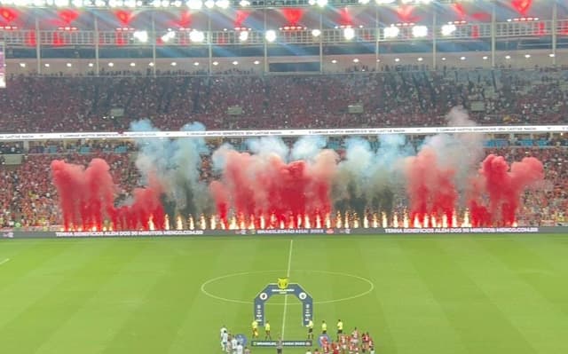 torcida-flamengo-atletico-aspect-ratio-512-320