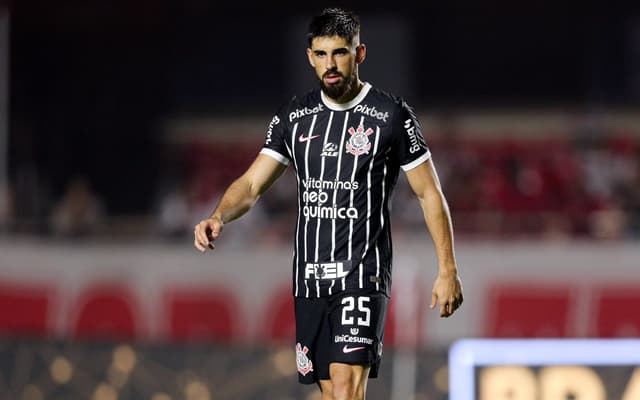 Bruno-Mendez-Foto-Rodrigo-Coca-Agencia-Corinthians-aspect-ratio-512-320