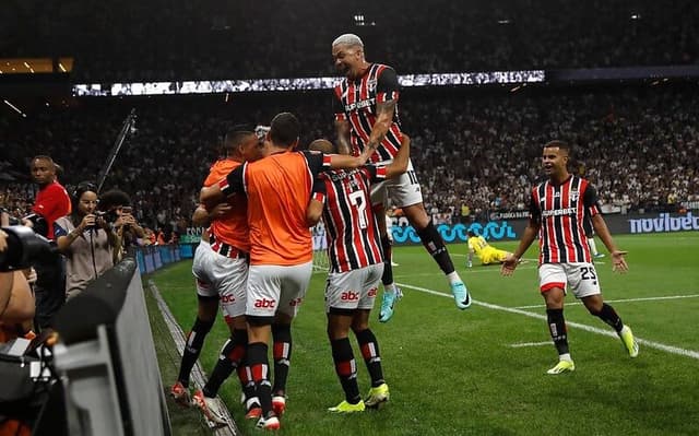 Corinthians-Sao-Paulo-aspect-ratio-512-320