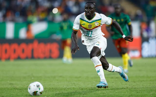 Mane-Senegal-Camaroes-Copa-Africana-scaled-aspect-ratio-512-320