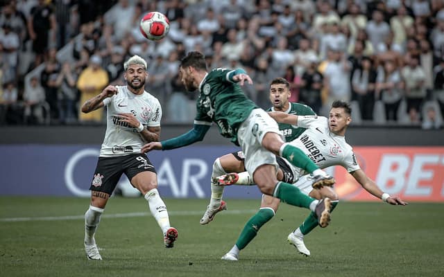 Romero-Corinthians-Guarani-Paulistao-aspect-ratio-512-320