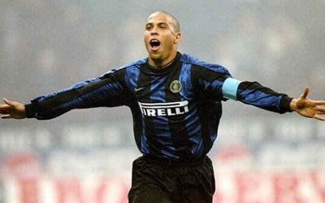 Ronaldo-Inter-de-Milao-aspect-ratio-512-320