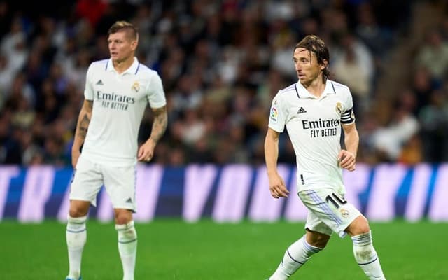 modric-kroos-aspect-ratio-512-320