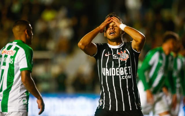 Romero-Juventude-Corinthians-Brasileirao-scaled-aspect-ratio-512-320