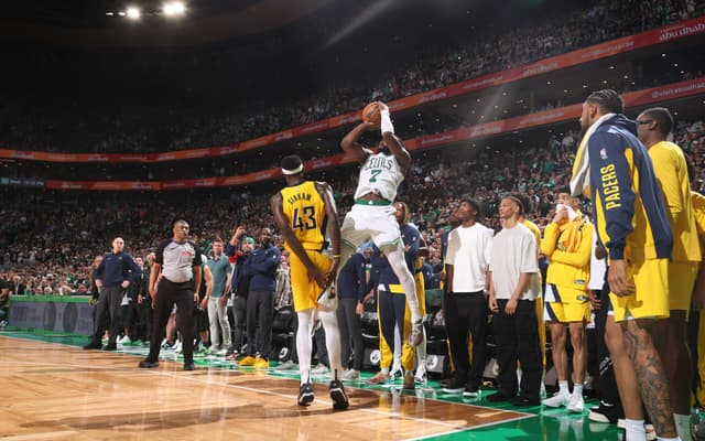 AFP__20240522__2153512192__v2__HighRes__2024NbaPlayoffsIndianaPacersVBostonCeltics-scaled-aspect-ratio-512-320