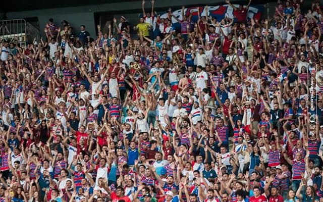 torcida_fortaleza-aspect-ratio-512-320