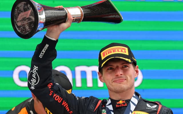 Max-Verstappen-4-scaled-aspect-ratio-512-320