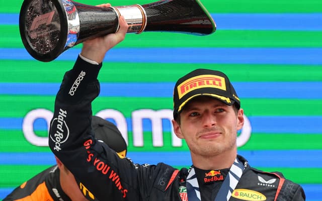 Max-Verstappen-4-scaled-aspect-ratio-512-320