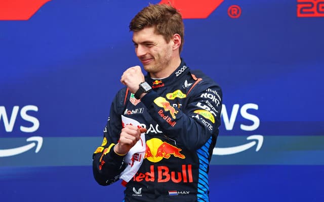 Max-Verstappen-scaled-aspect-ratio-512-320