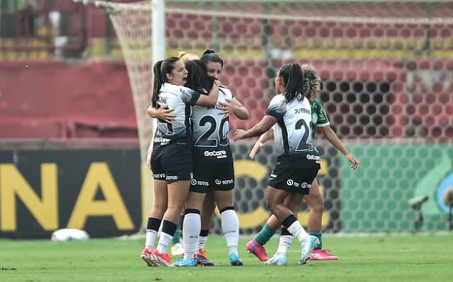 Corinthians-feminino-aspect-ratio-512-320