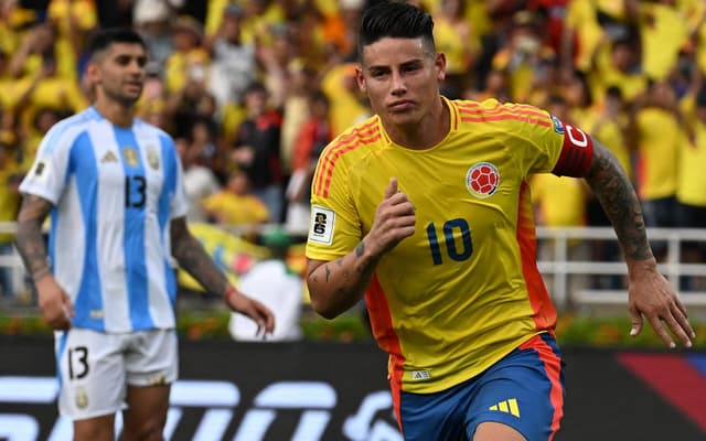 James-Rodriguez-Colombia-Argentina-scaled-aspect-ratio-512-320