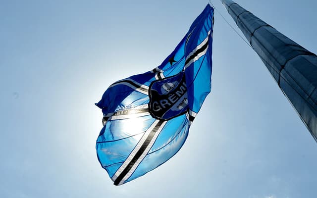 bandeira_gremio-scaled-aspect-ratio-512-320