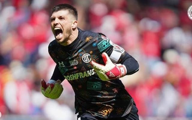 Tiago Volpi no Toluca