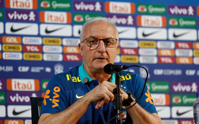 Dorival-Junior-durante-coletiva-de-imprensa-da-Selecao-Brasileira-scaled-aspect-ratio-512-320