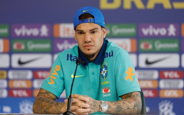 Goleiro-Ederson-selecao-brasileira-aspect-ratio-512-320