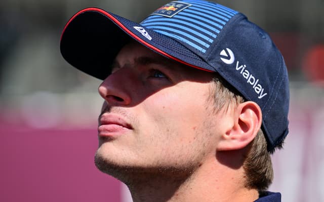 Max-Verstappen-scaled-aspect-ratio-512-320