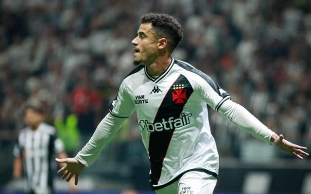 Philipe-Coutinho-Atletico-MG-x-Vasco-na-Copa-do-Brasil-aspect-ratio-512-320