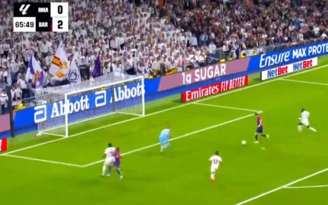 barcelona-realmadrid-lewandowski-aspect-ratio-512-320