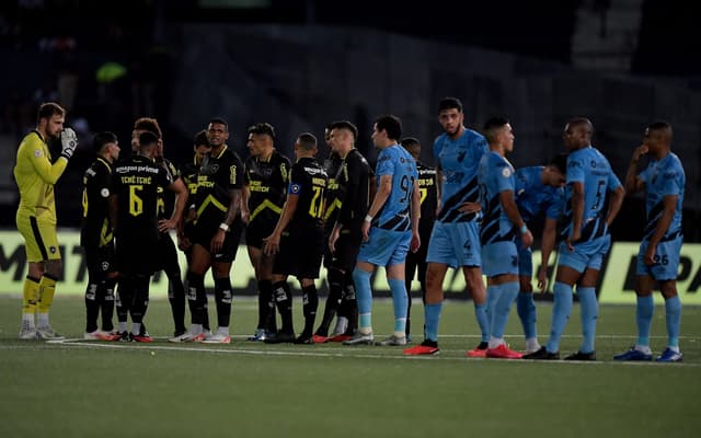 botafogo-athletico-pr-1-scaled-aspect-ratio-512-320