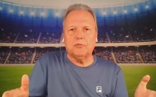 Renato Maurício Prado escreveu sobre Filipe Luís, do Flamengo, em sua coluna no UOL (Foto: Reprodução/UOL Esporte)