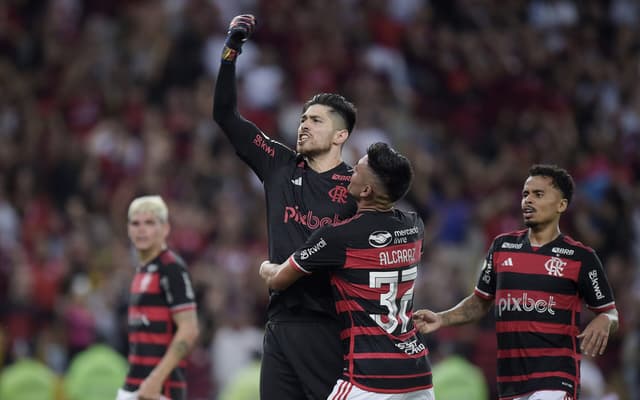 rossi-alcaraz-flamengo-fluminense-campeonato-brasileiro-scaled-aspect-ratio-512-320