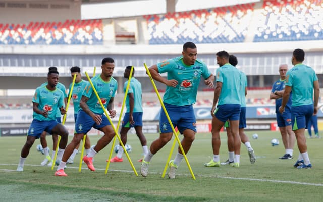 Treino-da-Selecao-Brasileira-1-scaled-aspect-ratio-512-320