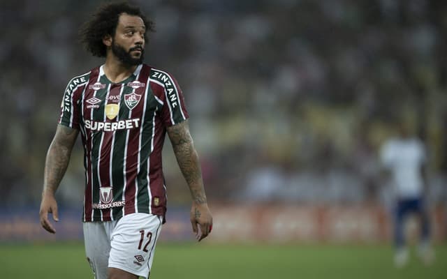 marcelo-suspenso-fluminense-scaled-aspect-ratio-512-320