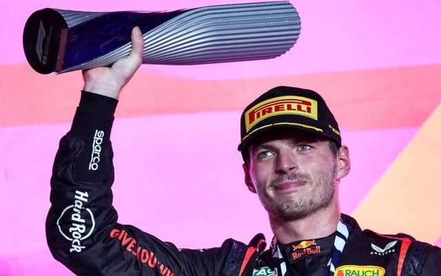 max-verstappen-red-bull-formula-1-qatar-aspect-ratio-512-320