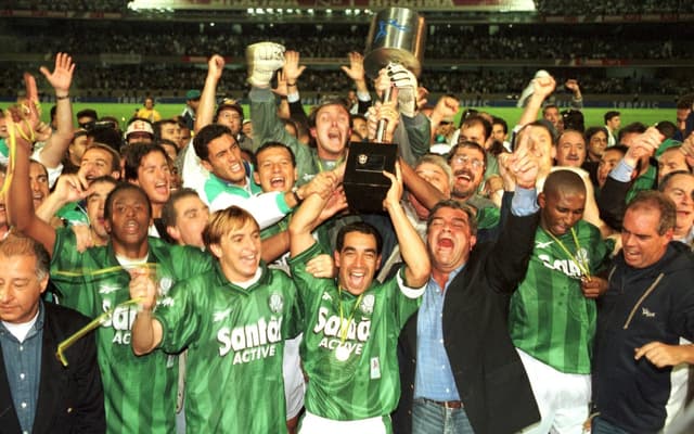 palmeiras-campeao-1998-aspect-ratio-512-320