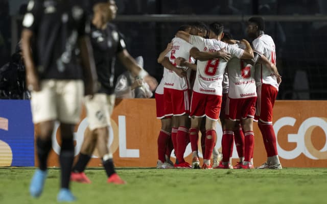 resultados-do-futebol-vasco-internacional-scaled-aspect-ratio-512-320