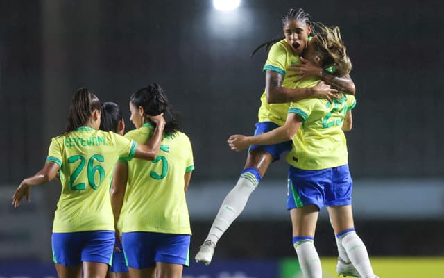 selecao-brasileira-feminina-aspect-ratio-512-320