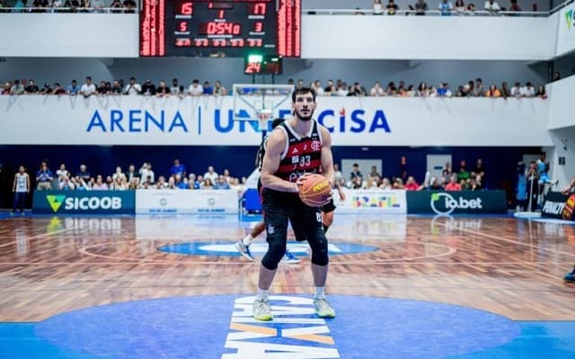 Gallizzi-Flamengo-NBB-Basquete-aspect-ratio-512-320