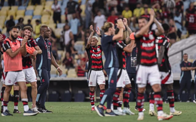 Filipe-Luis-e-jogadores-do-Flamengo-celebram-vitoria-sobre-o-Botafogo-antes-do-classico-contra-o-Vasco-scaled-aspect-ratio-512-320