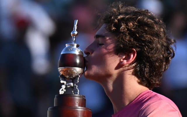 Joao-Fonseca-final-Buenos-Aires05-aspect-ratio-512-320