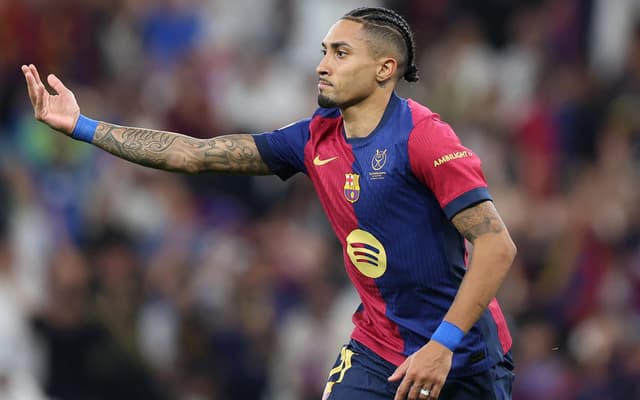 AFP__20250112__36TL9VJ__v1__HighRes__FblKsaEspRealMadridBarcelona-scaled-aspect-ratio-512-320