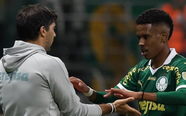 Abel-Ferreira-e-Estevao-Palmeiras-x-Botafogo-SP-aspect-ratio-512-320