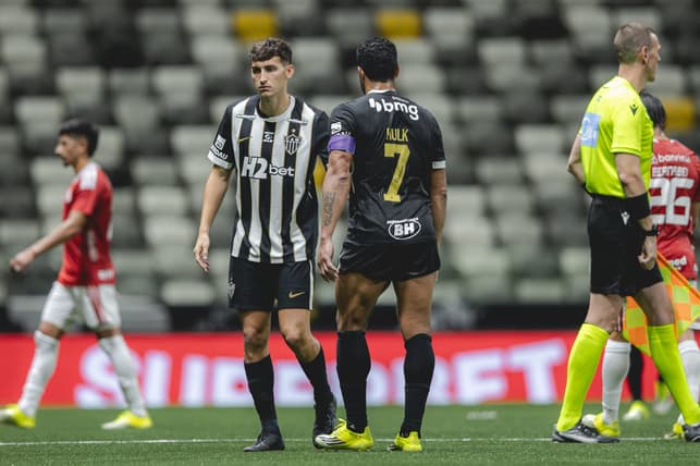 Hulk em galo x inter (Foto: Pedro Souza / Atlético)