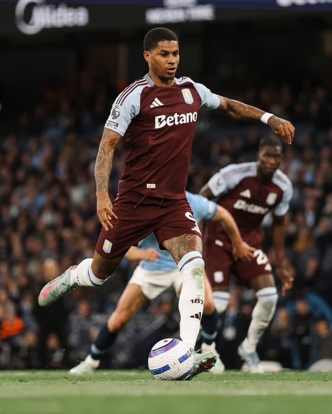 Marcus Rashford pelo Aston Villa