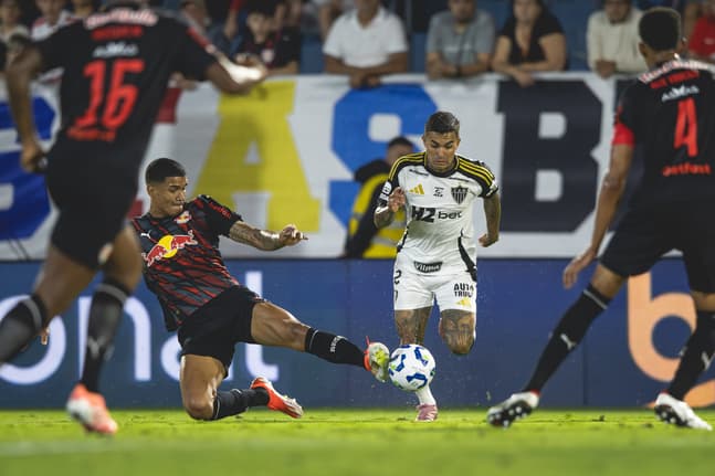 Bragantino x Atlético em 2025 (Foto: Pedro Souza / Atlético)