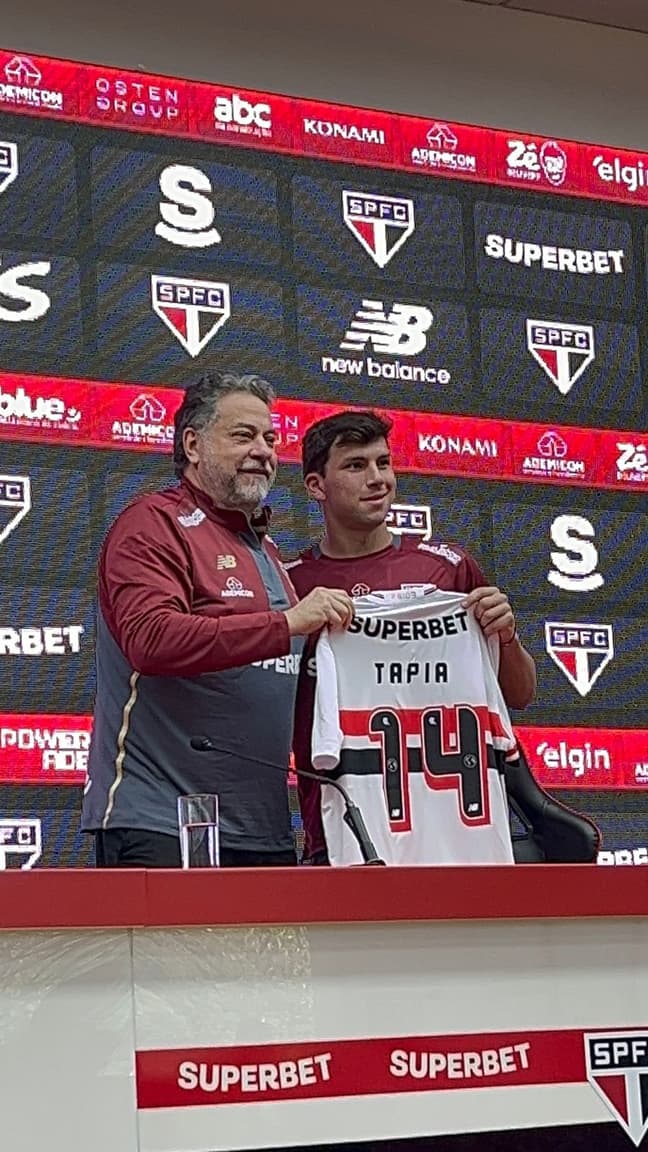 Tapia vestirá a camisa 14 (Foto: Izabella Giannola/ Lance!)