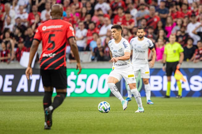 CURITIBA, PR, 03.12.2023 – ATHLETICO (PR) X SANTOS (SP)