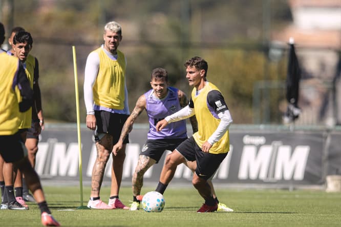 Natanael em treino (Foto: Pedro Souza / Atlético)