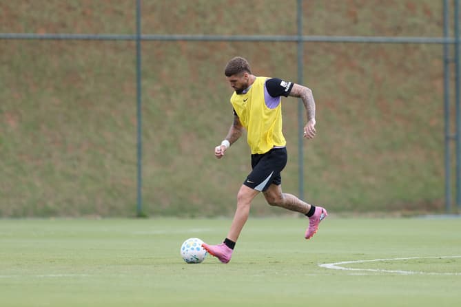 Lyanco pode ser novidade na defesa (Foto: Pedro Souza / Atlético)