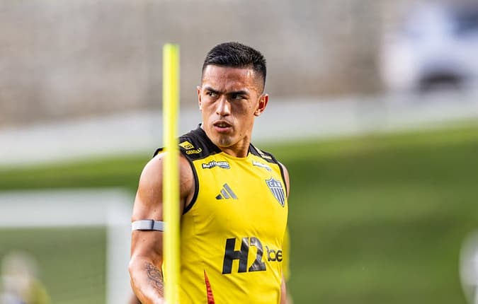 Cuello volta a ficar disponível após lesão (Foto: Pedro Henrique França / Atlético)