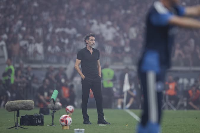 Eduardo Domínguez em Cruzeiro e Atlético (Foto: Pedro Souza / Atlético)