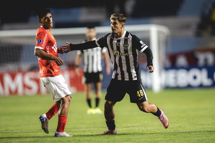 Iseppe contra o Cienciano (Foto: Pedro Souza / Atlético)