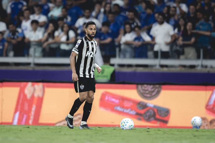 Renan Lodi no clássico entre Cruzeiro e Atlético (Foto: Pedro Souza / Atlético)