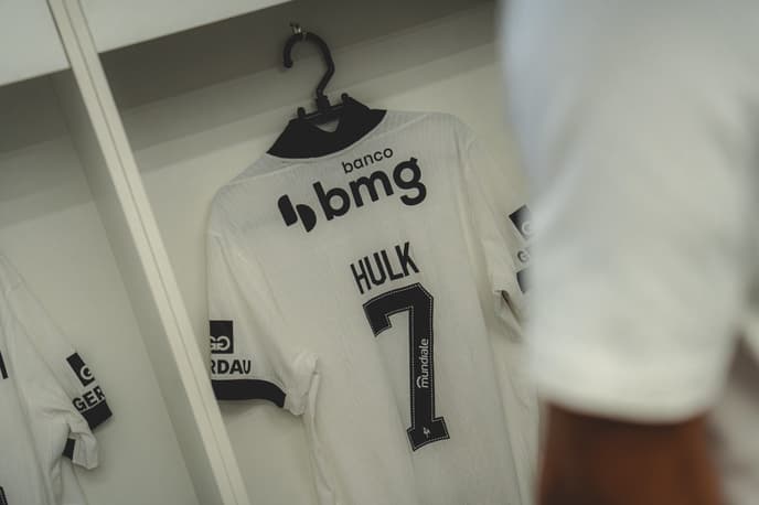 Camisa do Hulk pronta para jogo (Foto: Pedro Souza / Atlético)